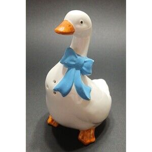 Stovetop Duck Salt Shaker Blue Bow 1980s Country Farmhouse B & D Japan